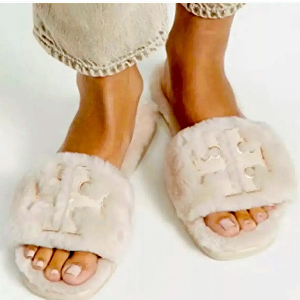 ❤️ NIB New Tory Burch Natural Cream Shearling Slide Sandal Size 5 83484 Saks5th